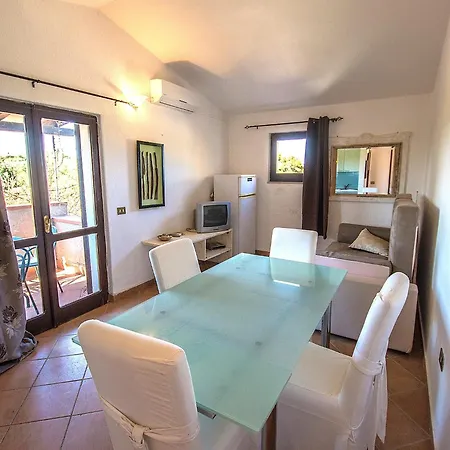 Il Borgo 400 Metri Dal Mare * Porto Pollo