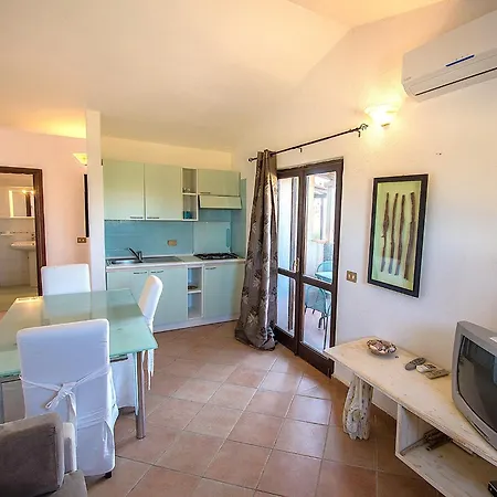 Il Borgo 400 Metri Dal Mare * Porto Pollo