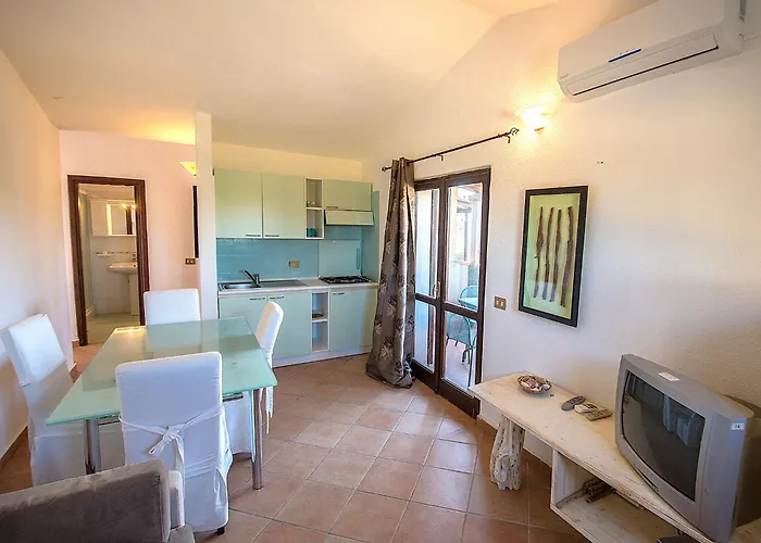 Il Borgo 400 Metri Dal Mare * Porto Pollo